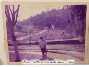 dona odette gomes pinto na fazenda itaim em 1967